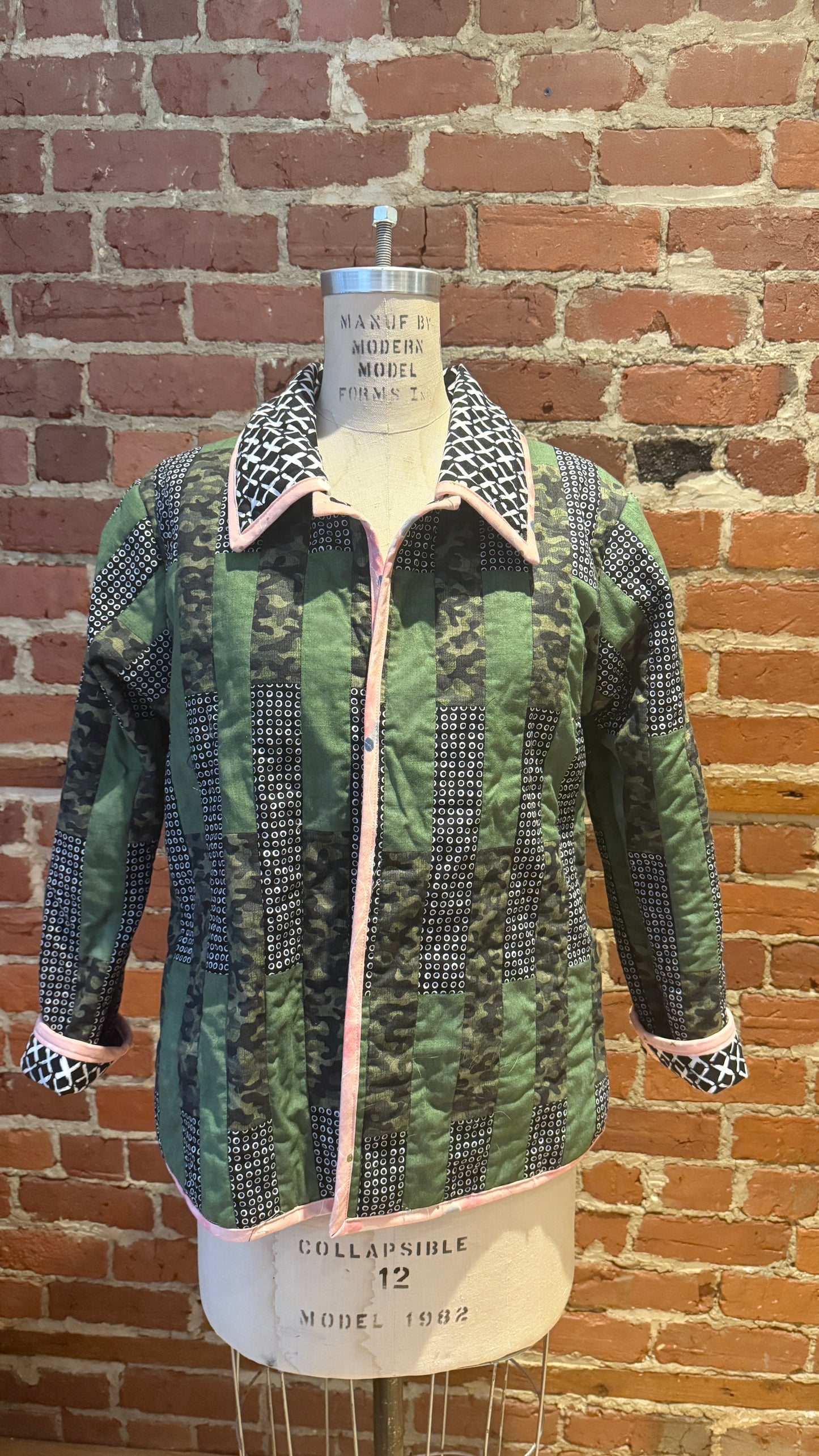 Mid thigh Quilted Jacket - SIZE 8