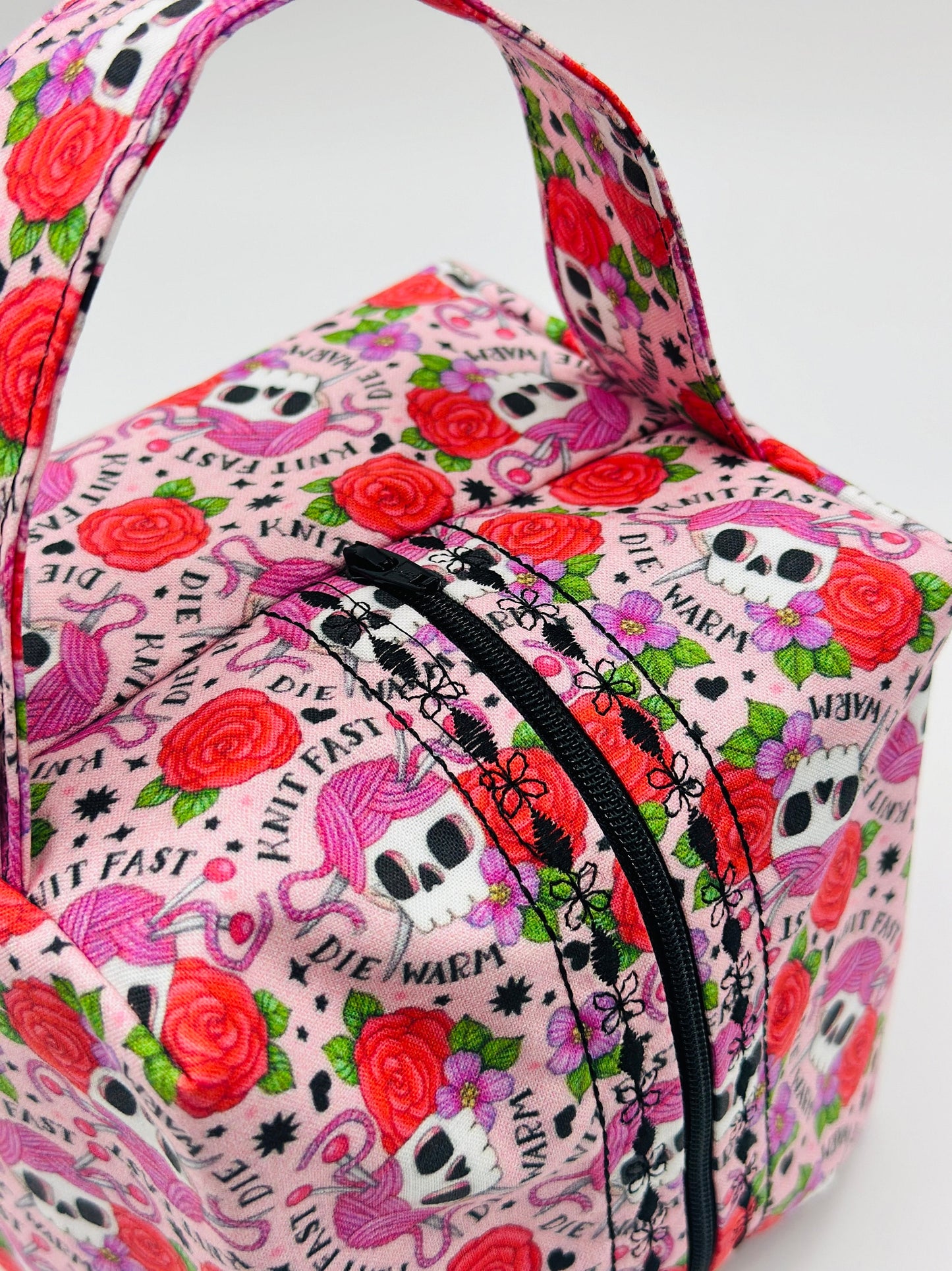 Box bag - Knit fast, Die warm