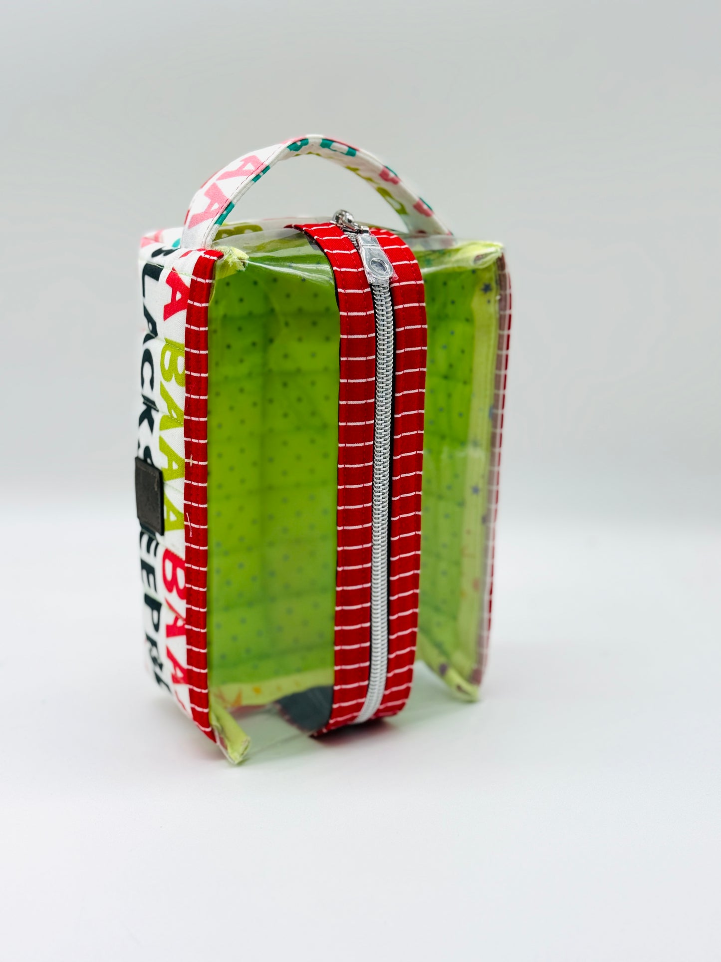 Box Bag 2.0 - Black sheep (size small)