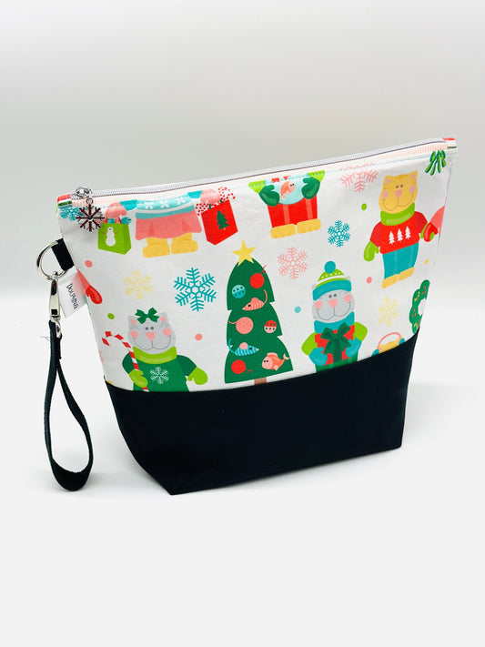 Extra large project bag -  Christmas kittens in mittens